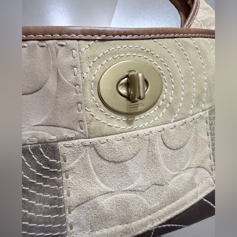 Coach Patchwork XL Ergo Hobo Shoulder Bag in Tan and Gold Y2K - Picture 3 of 12